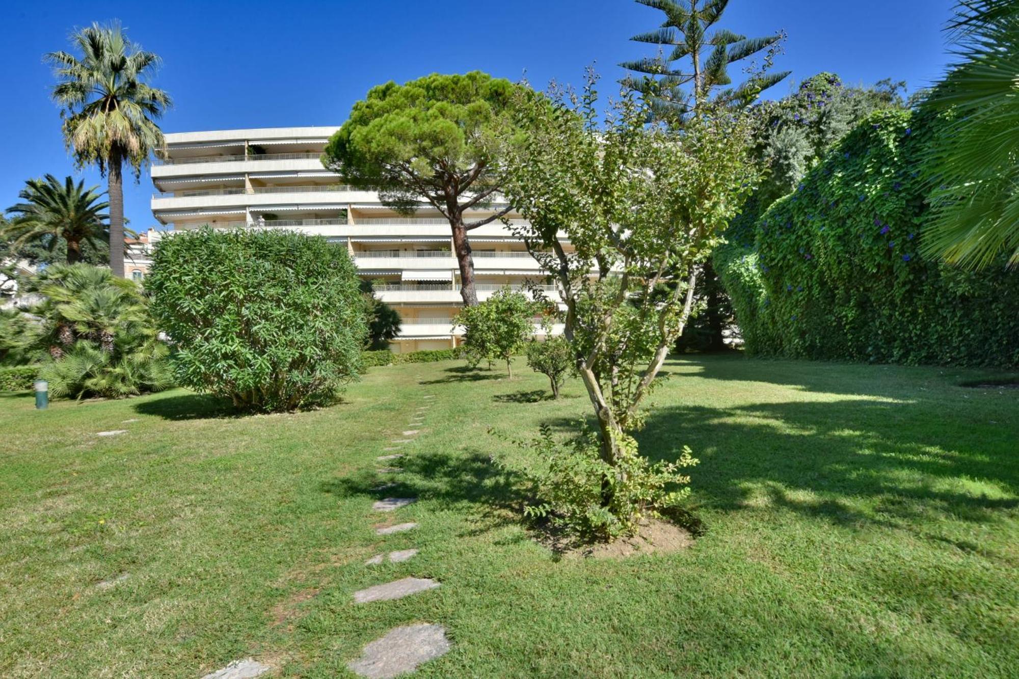 Close To Downtown Cannes Swimming Pool And Sea View Bagian luar foto